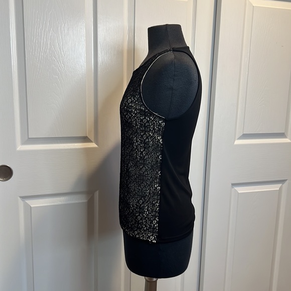 Ann Taylor short sleeve top - Picture 2 of 6